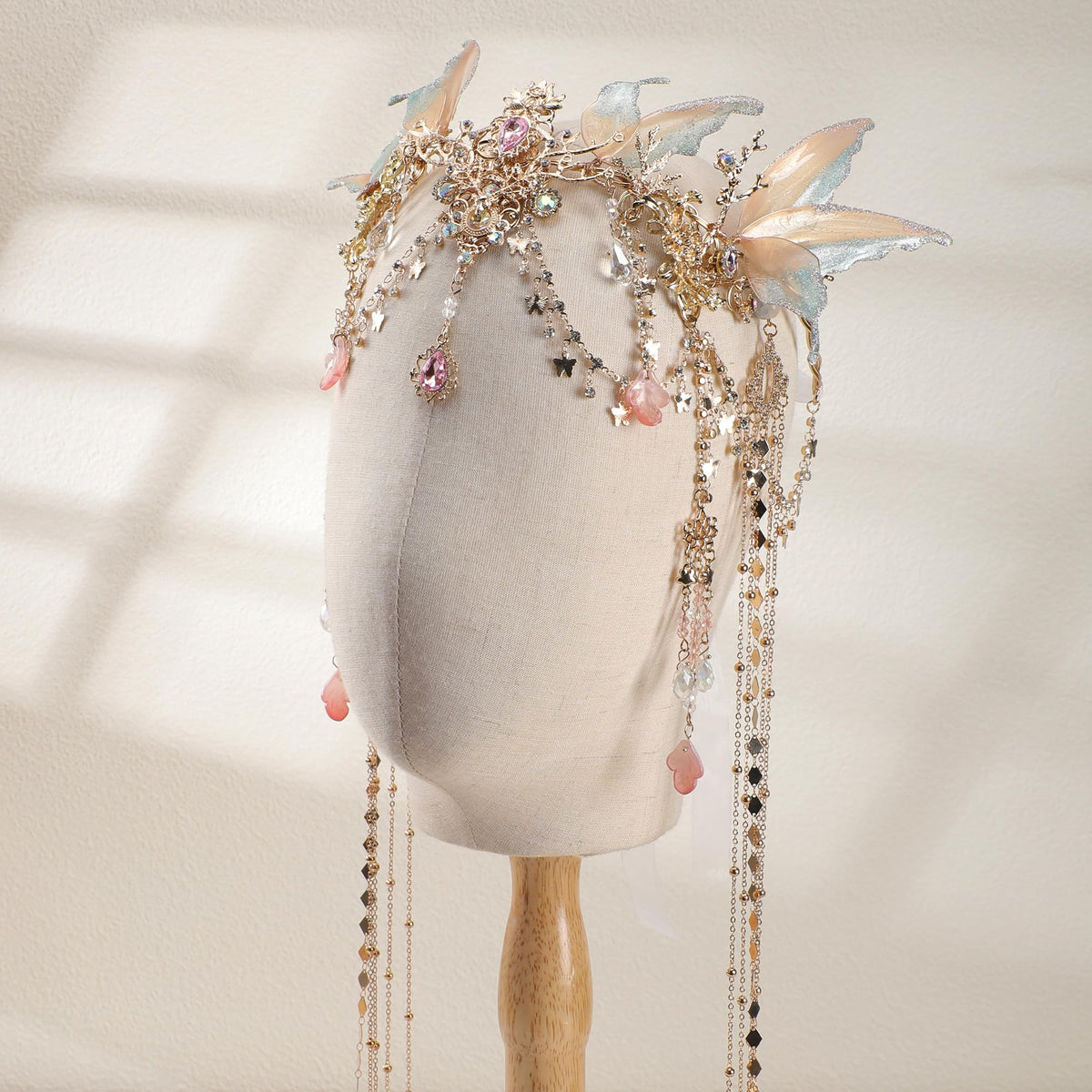 FreshME cosplay-ready fairy crown for women with ornate filigree close-up