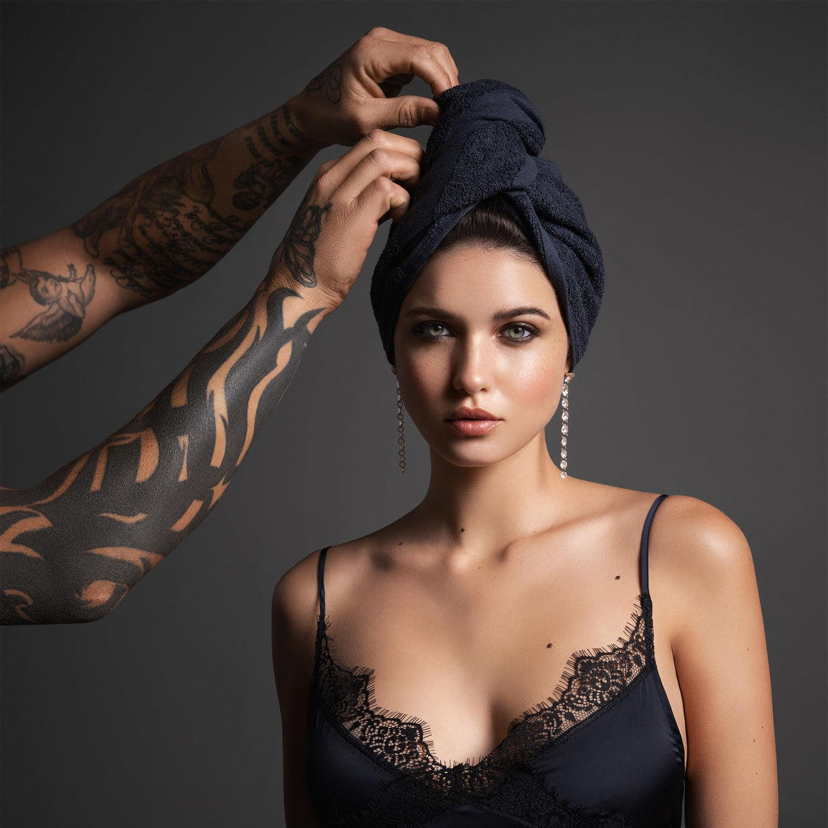 Fromm double-stitched hem towels resist fraying after frequent machine washing.