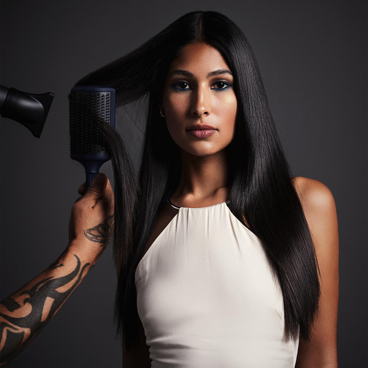 Fromm Intuition 2-in-1 dry and straighten capability enables streamlined routines.