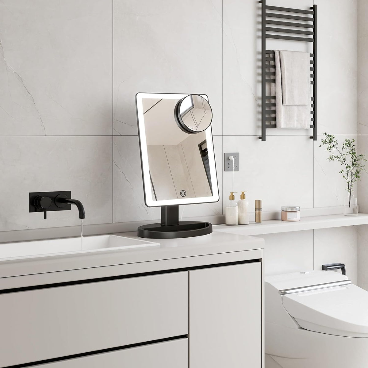 Funtoouch sturdy tabletop design keeps makeup setup tidy.