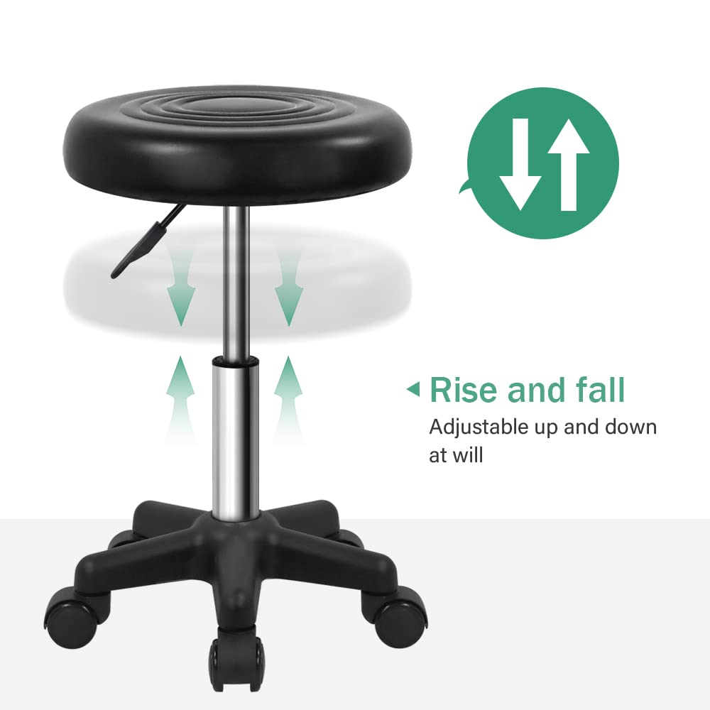 FURWOO waterproof seat protects against spills and cleaning