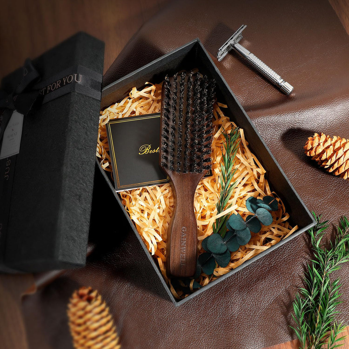 GAINWELL beard styling with brush distributes oil evenly for a neat look