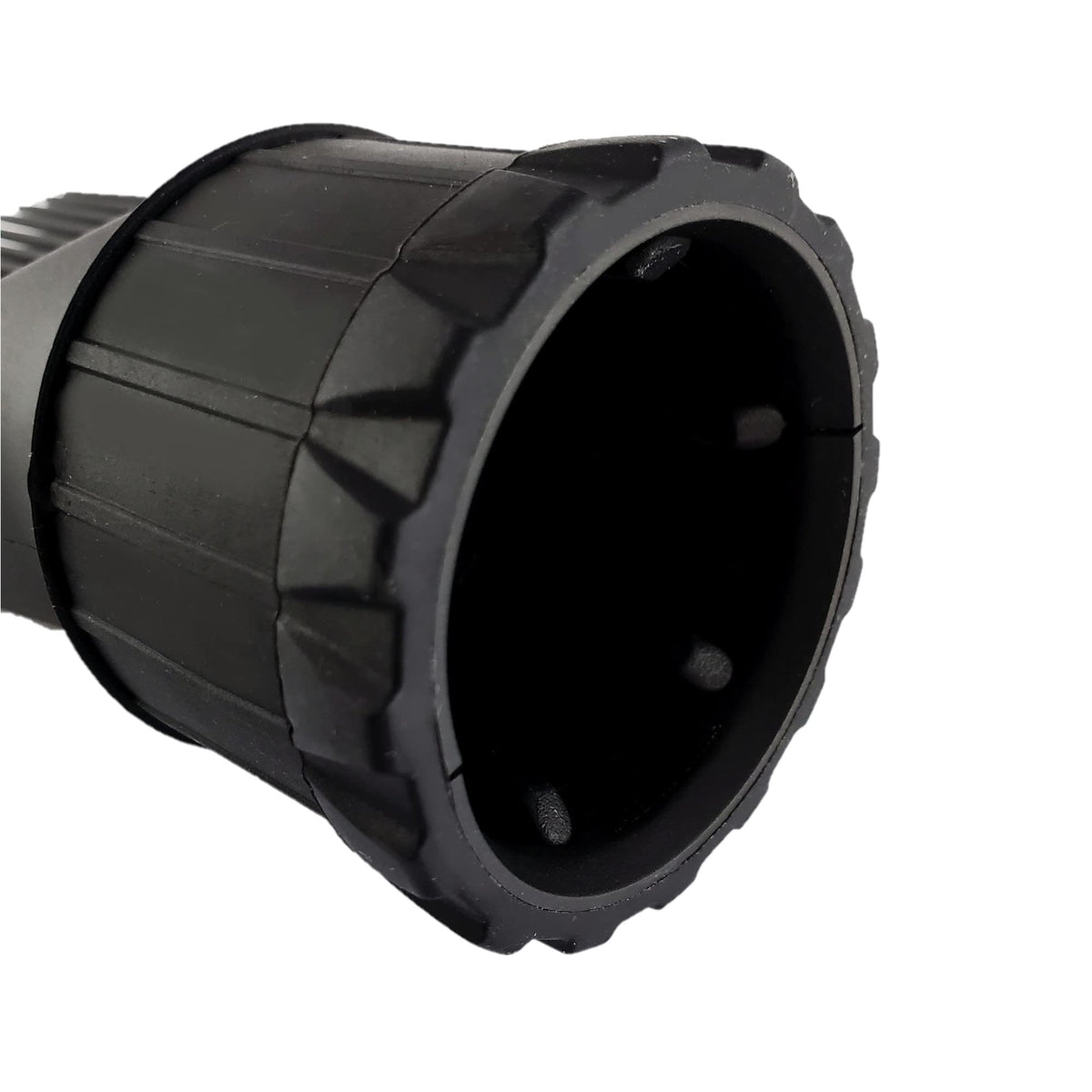 GAMMA+ air diffuser promotes gentle drying for all hair types.