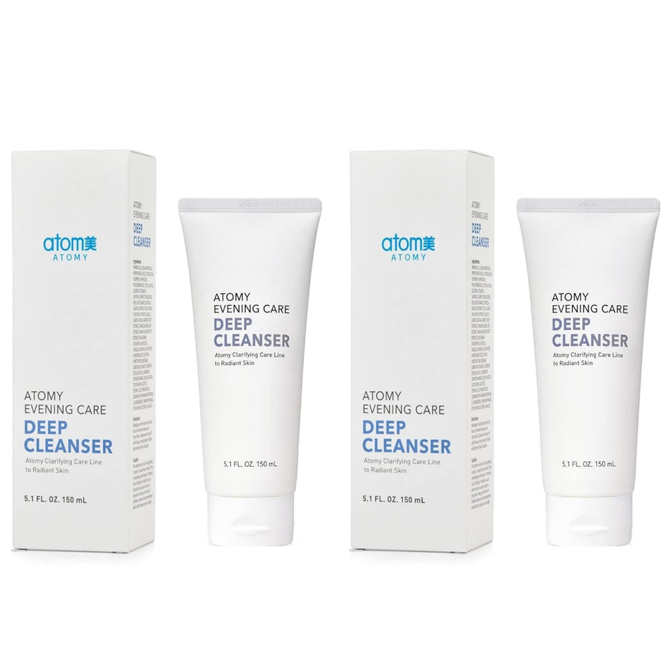 GASHINA STORY ATOMY cleanser bottle pours, suggesting a gentle evening cleanse