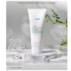 GASHINA STORY ATOMY Evening Care Foam Cleanser foam texture close-up showing rich lather