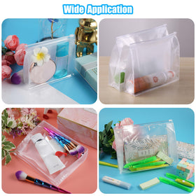 GAWBYET small bag fits cosmetics and toiletries on the go.