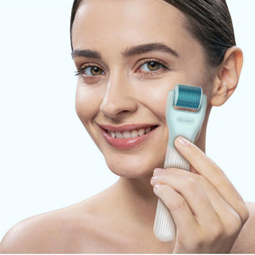 Gdbanlimi face and beard roller demonstrates dual-use for men and women.