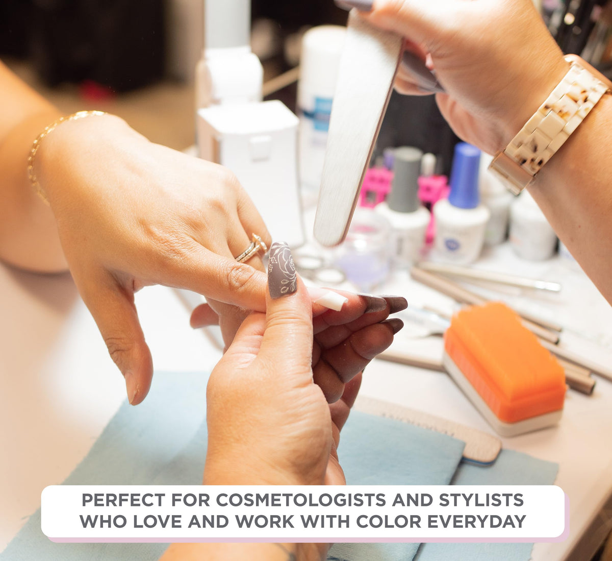 Gelish Anti-Stain Top Coat on nails with durable glossy finish
