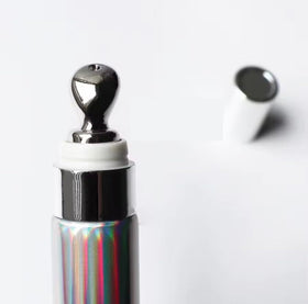 Generic Extreme Lip Plumping Gloss application swatch on lips showing hydration and shine