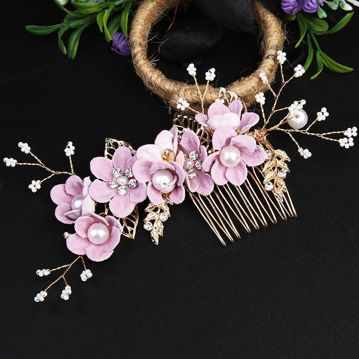 Generic vintage Bridgerton-style hair clip for timeless romantic looks.