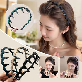 Generic wavy teeth detail adds secure grip without slipping