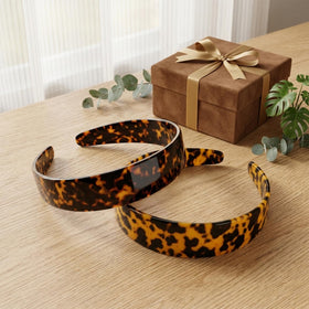 Generic wide acetate headband retro fashion vibe for daily outfits