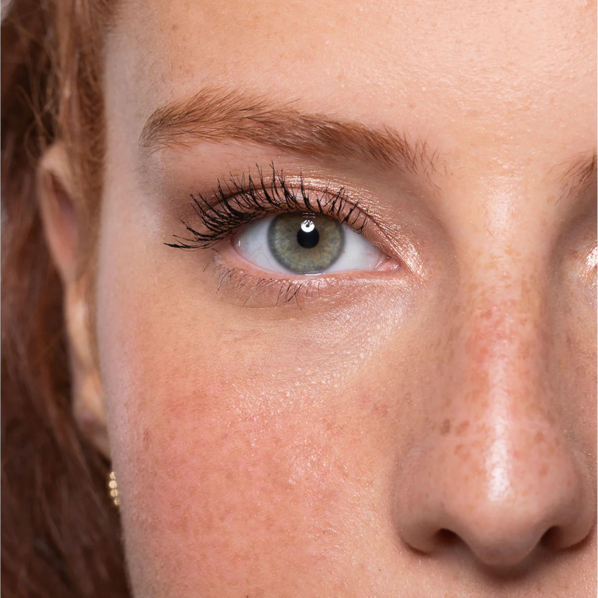 Gen See maracuja extract nourishes delicate eye area