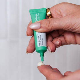 Geologie overnight usage patch covers blemish while you sleep.