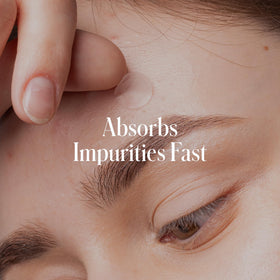 Geologie protective patches maintain a clean, protected blemish area.