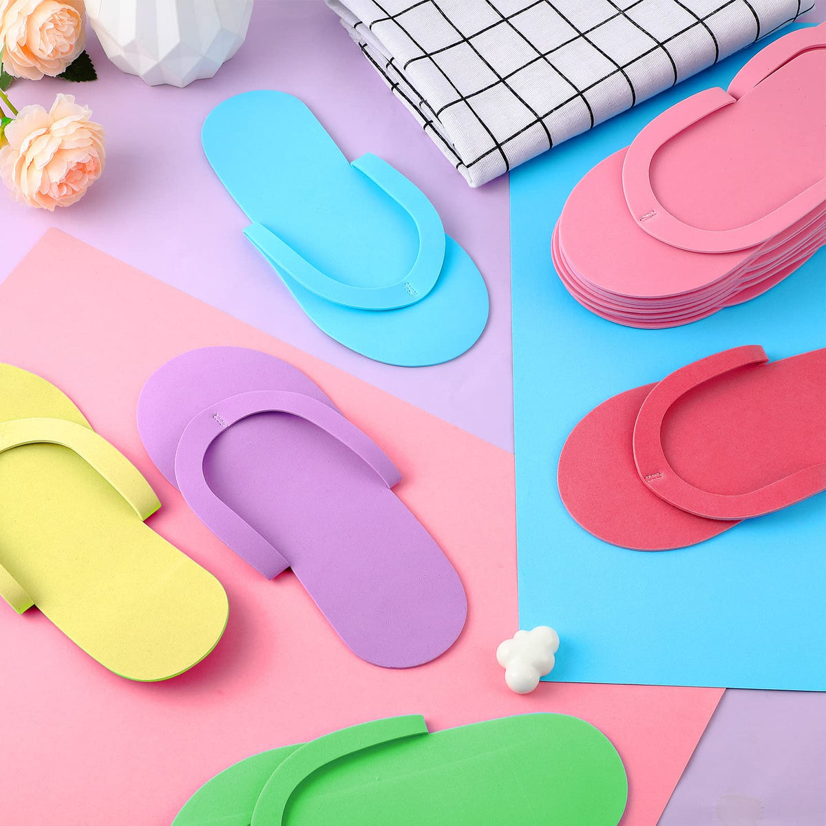 Geyoga disposable spa slippers in assorted colors for guests