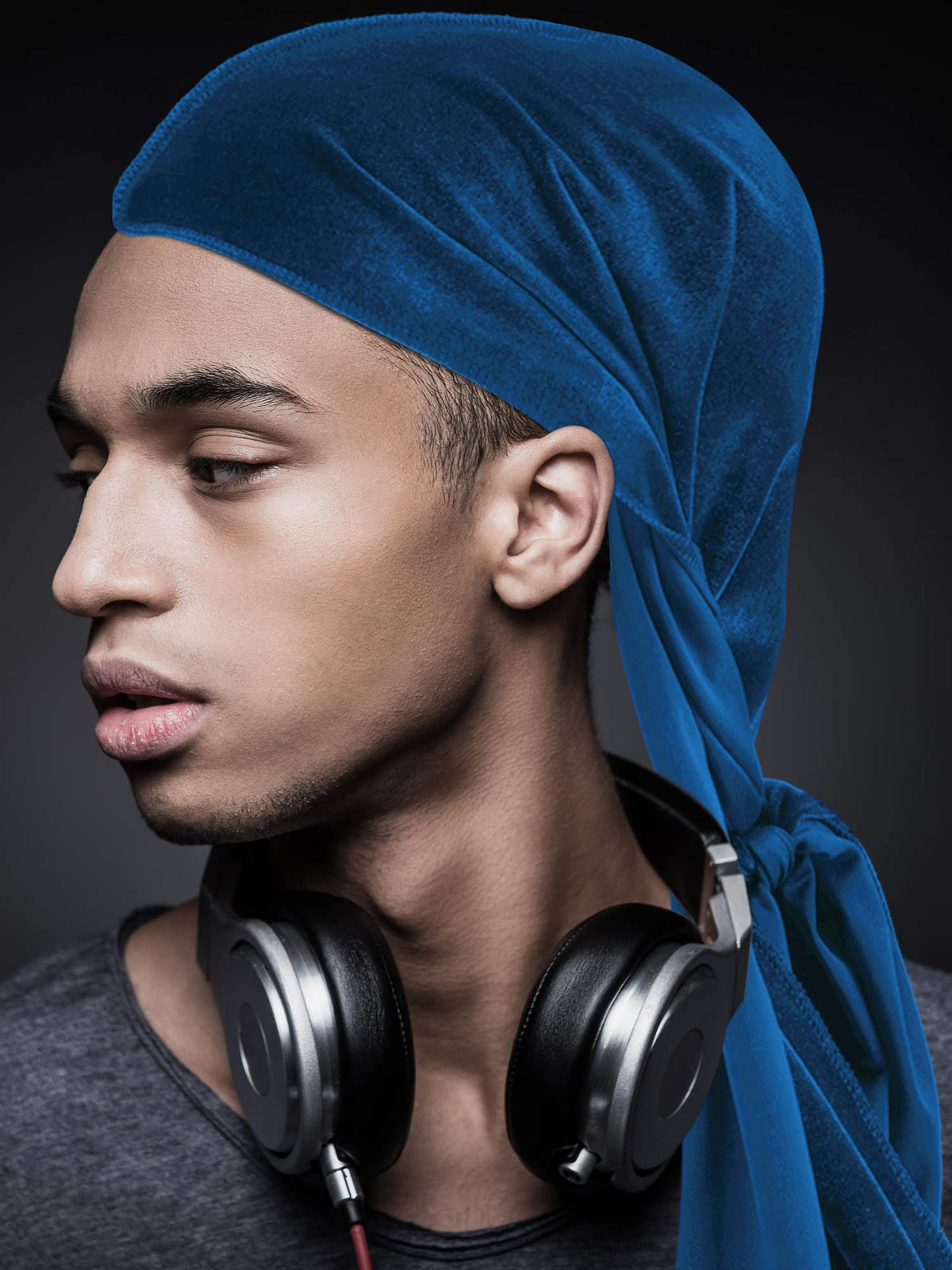 Geyoga soft velvet headwrap feels smooth against the scalp.