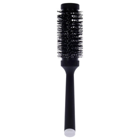 ghd ceramic vented round brush close-up of the ceramic barrel highlighting heat retention
