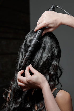 ghd Curve Creative Curl Wand 360° swivel cord for easy maneuverability