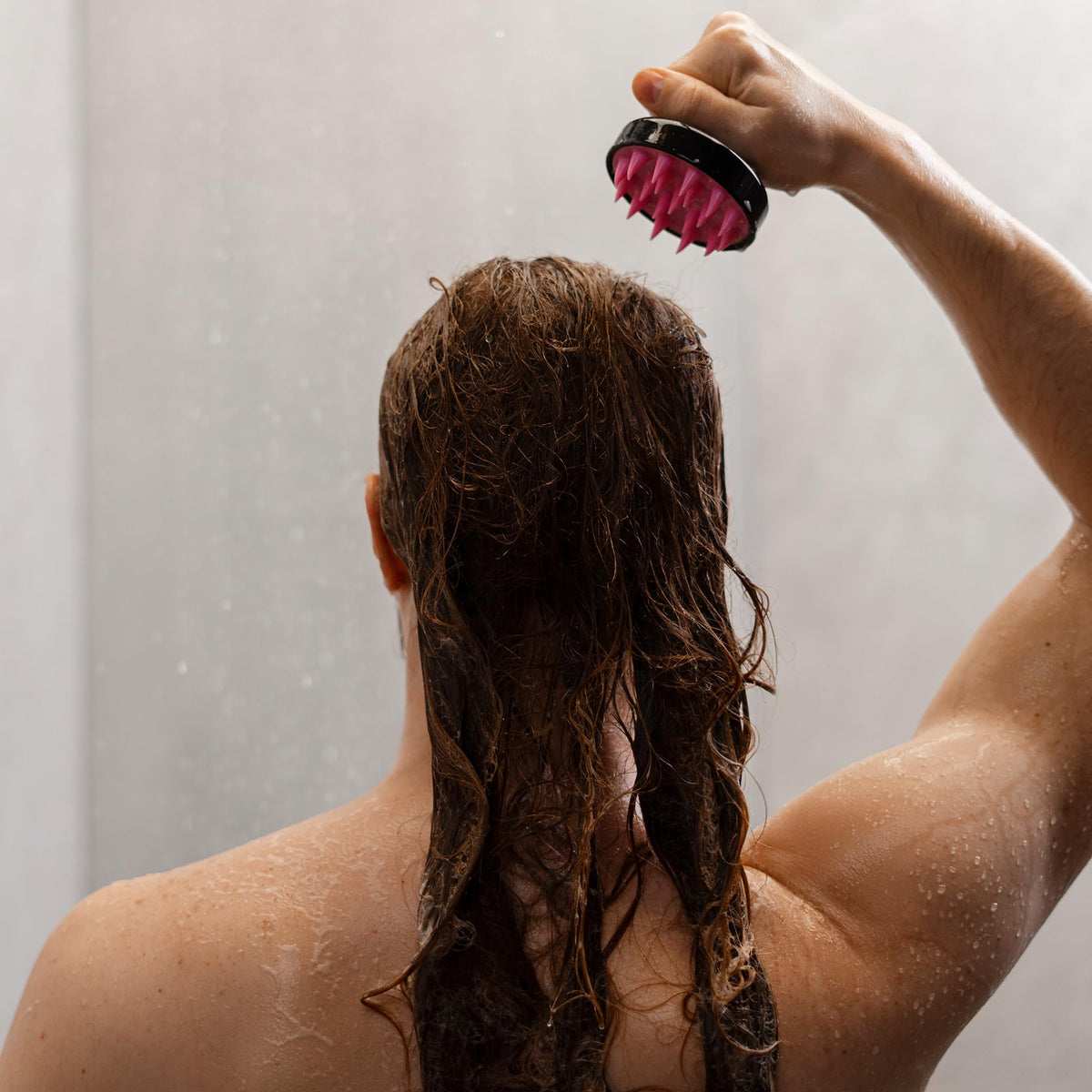 Spa-like shower moment with Zero% conditioner for daily refresh