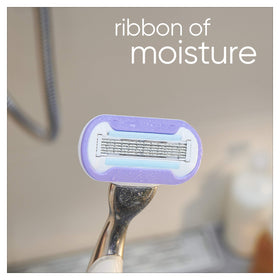 Ergonomic metal handle designed for a comfortable, lasting grip.