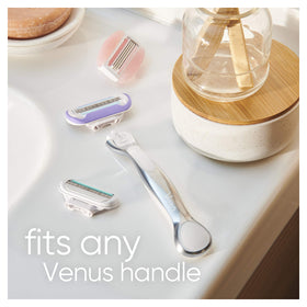 Three refills included for easy, ongoing shaves with Venus Deluxe Platinum.