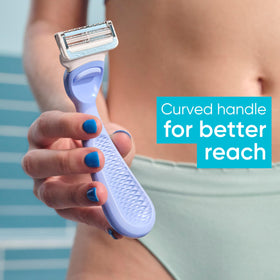Gillette Venus irritation-defense-bar close-up indicating skin protection
