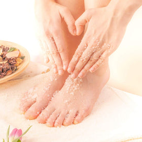 Ginger Lily Farms Botanicals Organic Sugar Scrub key ingredients sugar and shea.