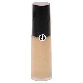 Swatch of Giorgio Armani Luminous Silk Concealer on skin showing even tone