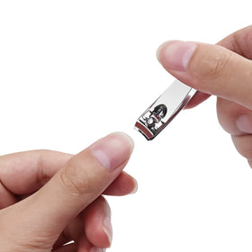 Gisdo bulk nail clippers pack for easy distribution.