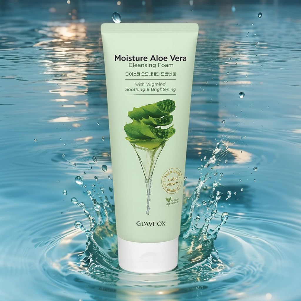 Glamfox Moisture Aloe Vera Cleansing Foam close-up highlights Vitamin C and Aloe for balanced skin.