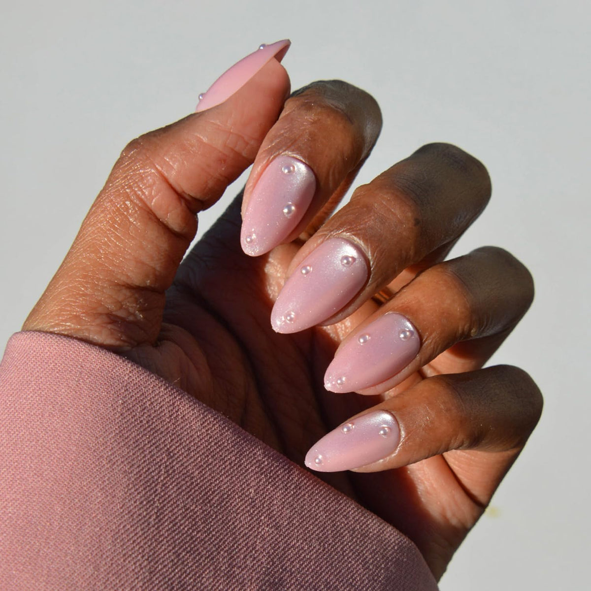 Glamnetic Pearl Me Softly nails in pastel velvet base for an elegant look