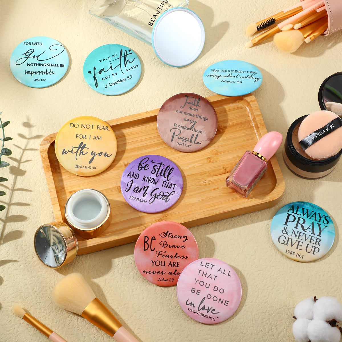 GlikCeil Mother's Day gift mirror makes a thoughtful everyday-accessory present.