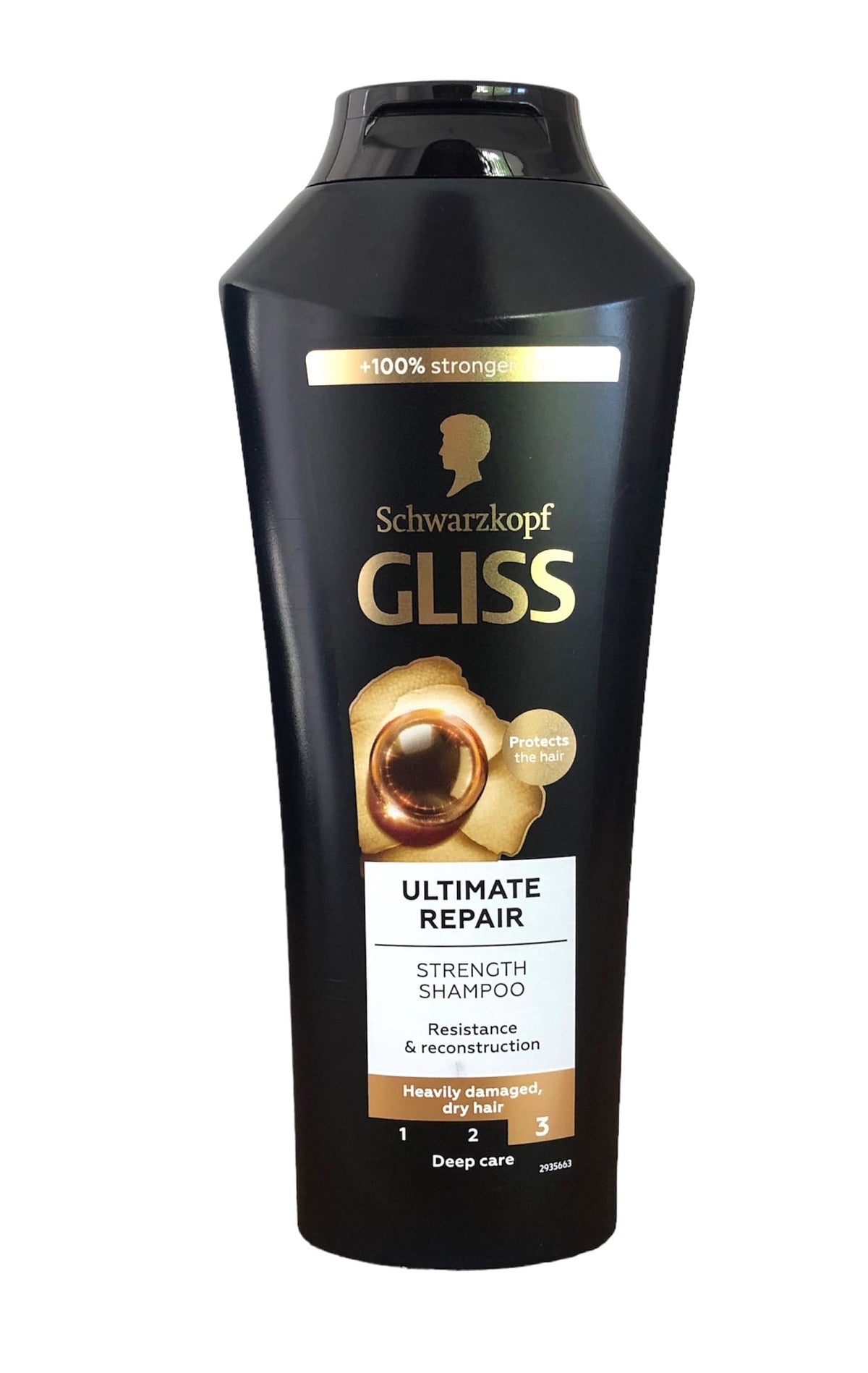GLISS Ultimate Repair Shampoo lather close-up shows easy cleansing for fragile hair.