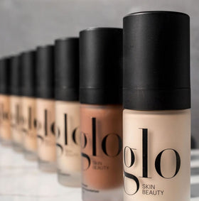 Glo Skin Beauty Luminous Liquid Foundation Naturelle packaging box conveys premium quality.