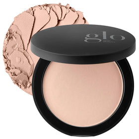 Glo Skin Beauty pressed base beige light compact for a lasting semi-matte finish