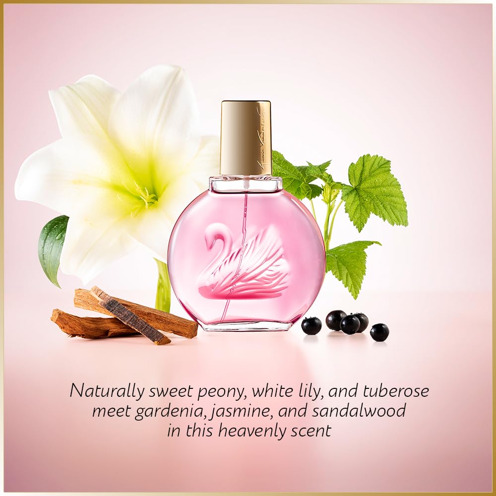 Gloria Vanderbilt Minuit New York spray mist delivering a long-lasting aura.