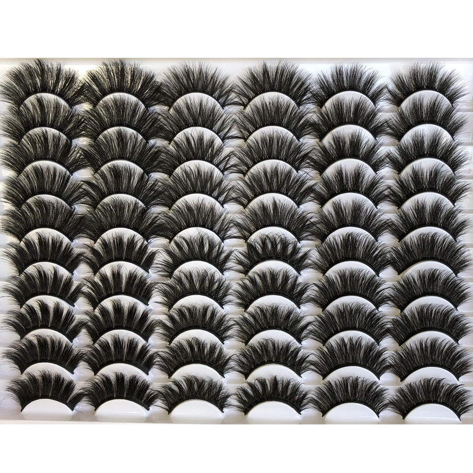 GMAGICTOBO false eyelashes with 30-pair set for bold evenings