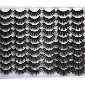 GMAGICTOBO packaging shows 30-pair lashes without glue for easy prep