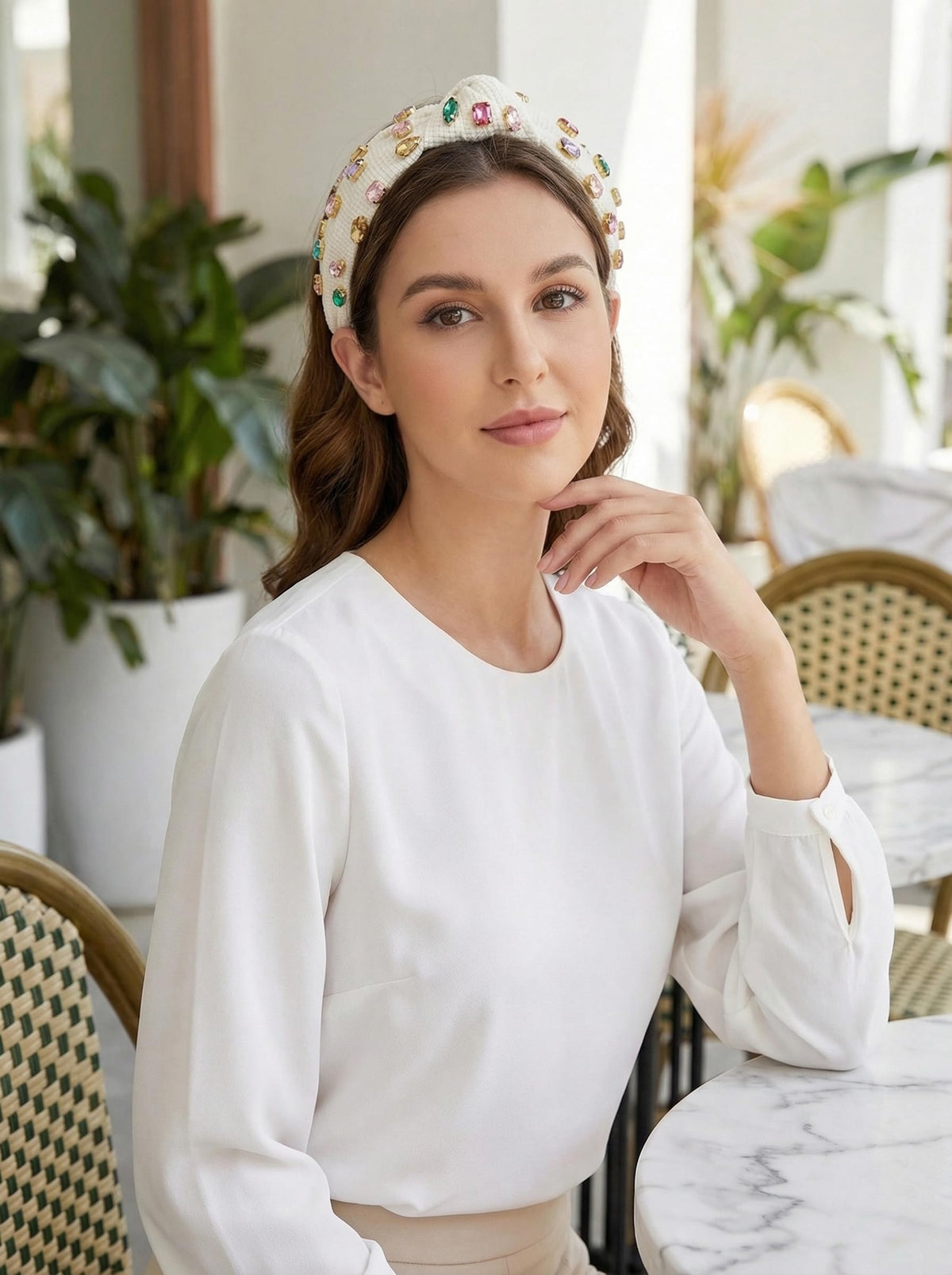 Gmmidea versatile accessory pairs with casual to formal looks.
