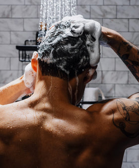 GO247 Daily Shampoo label close-up, sulfate-free formula