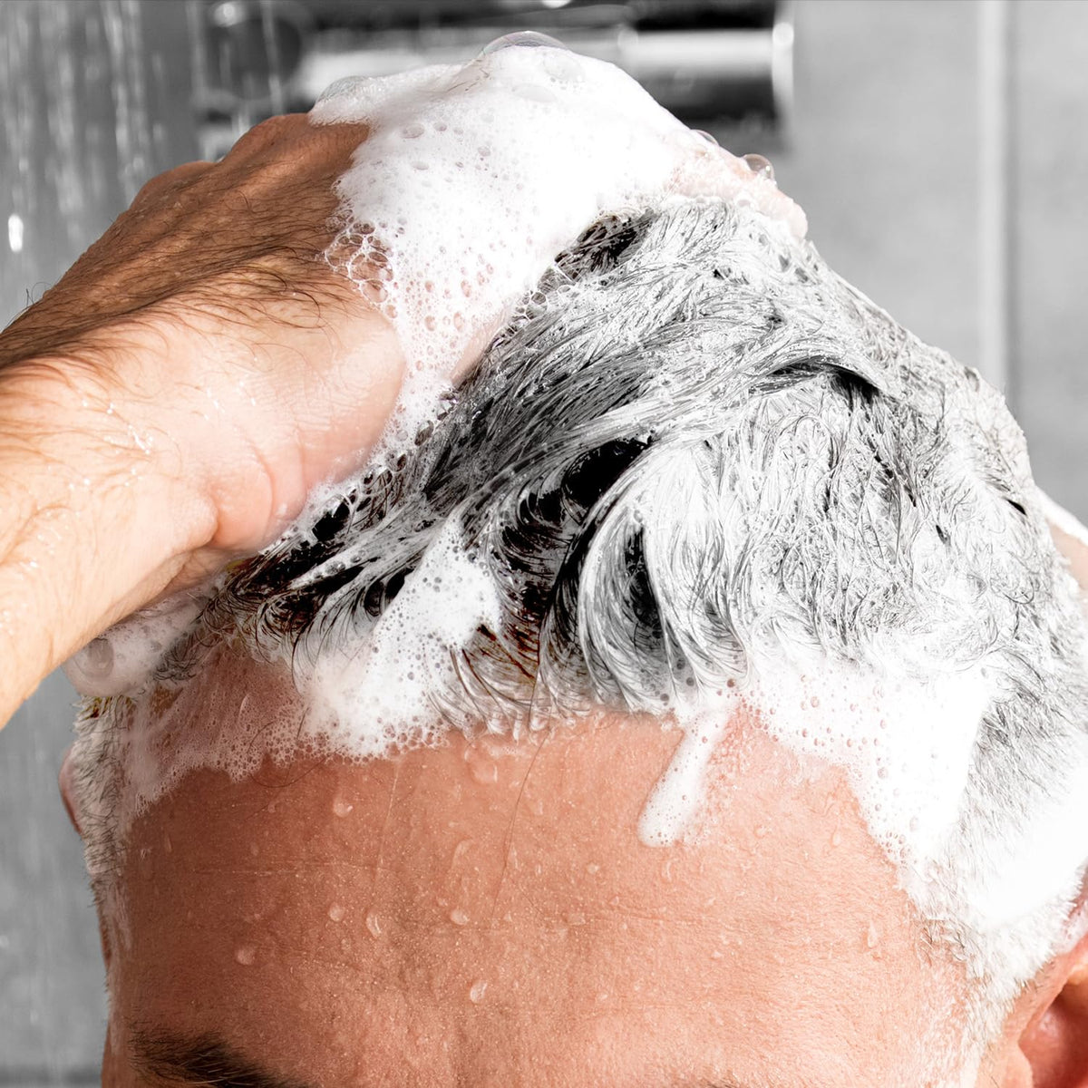 Godefroy Silver Fox Shampoo close-up scalp care for refreshed skin.