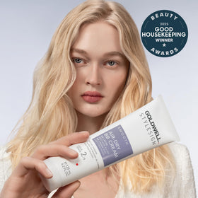 Goldwell StyleSign Air-Dry BB Cream on air-drying hair, smooth finish