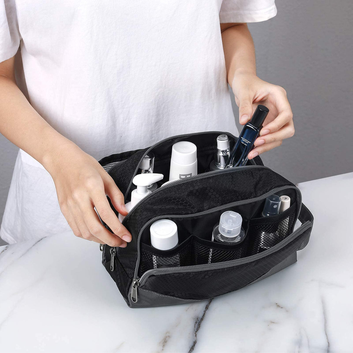 Gonex travel bag side pocket offers extra storage for quick-access items.