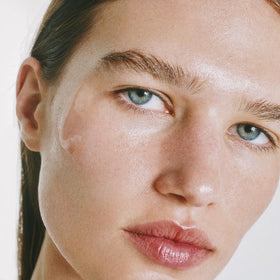 Goop Exosome Hydration Serum protecting skin from external stressors