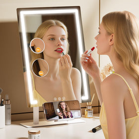 Gospire Hollywood mirror on desk with 70° tilt for easy makeup application