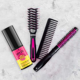 Got2b Volumaniac on-hair application creating lasting texture and volume.