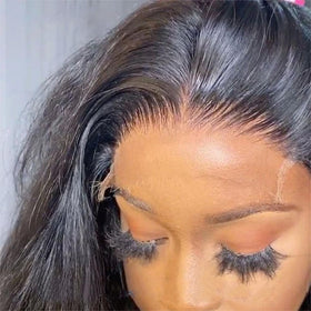 Grand Nature HD lace closure highlighting an undetectable hairline