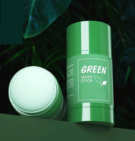 Green Mask Stick mud protection cover keeps product clean between uses.