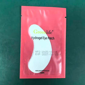 GreenLife under-eye gel pads in use during lash treatments provide stability